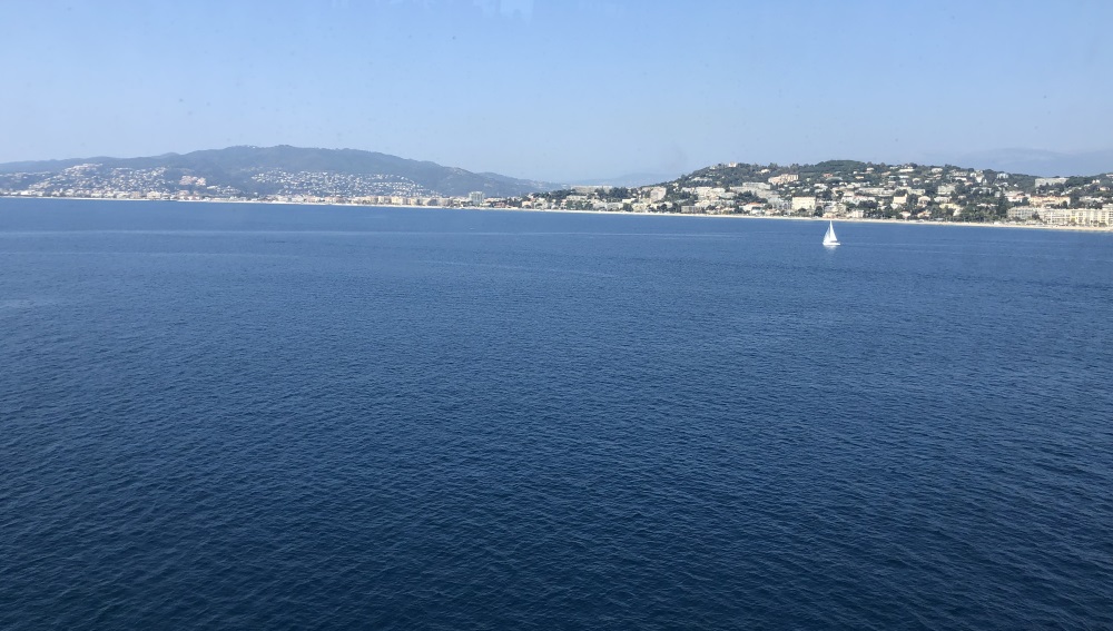 How to Take a 2-Week Vacation From Your Business Without Losing&nbsp;Clients